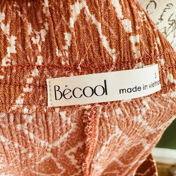 Chic Diamond Pattern Wide Leg Pants - Picture 6 of 10